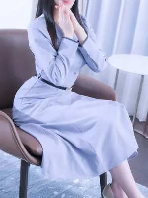 映美里(EMIRI)