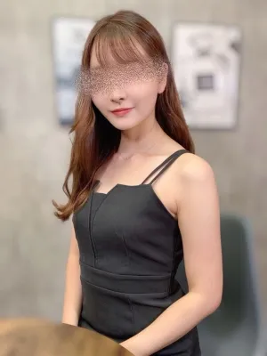 西内 芽衣奈