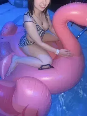 小林 ななせ