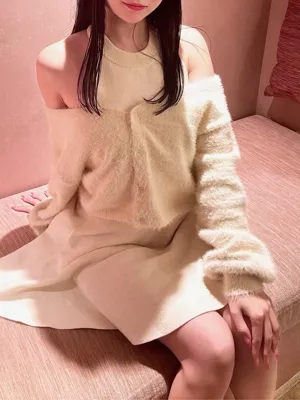 新居 えりな