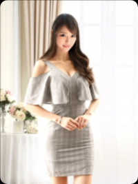 お色気ムンムンな美人受付嬢!