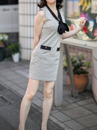 色白美肌のEカップ美女「貴崎　はる」さんです(^^ゞ