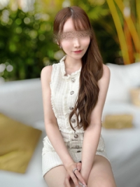 ☆透き通るようなの天然色白美肌の女子アナ系美女！☆