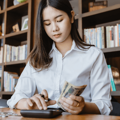 風俗嬢は稼げるのに貯まらない？後悔しないためのお金管理のコツ